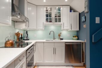 #3 – 4725 Spearhead Drive